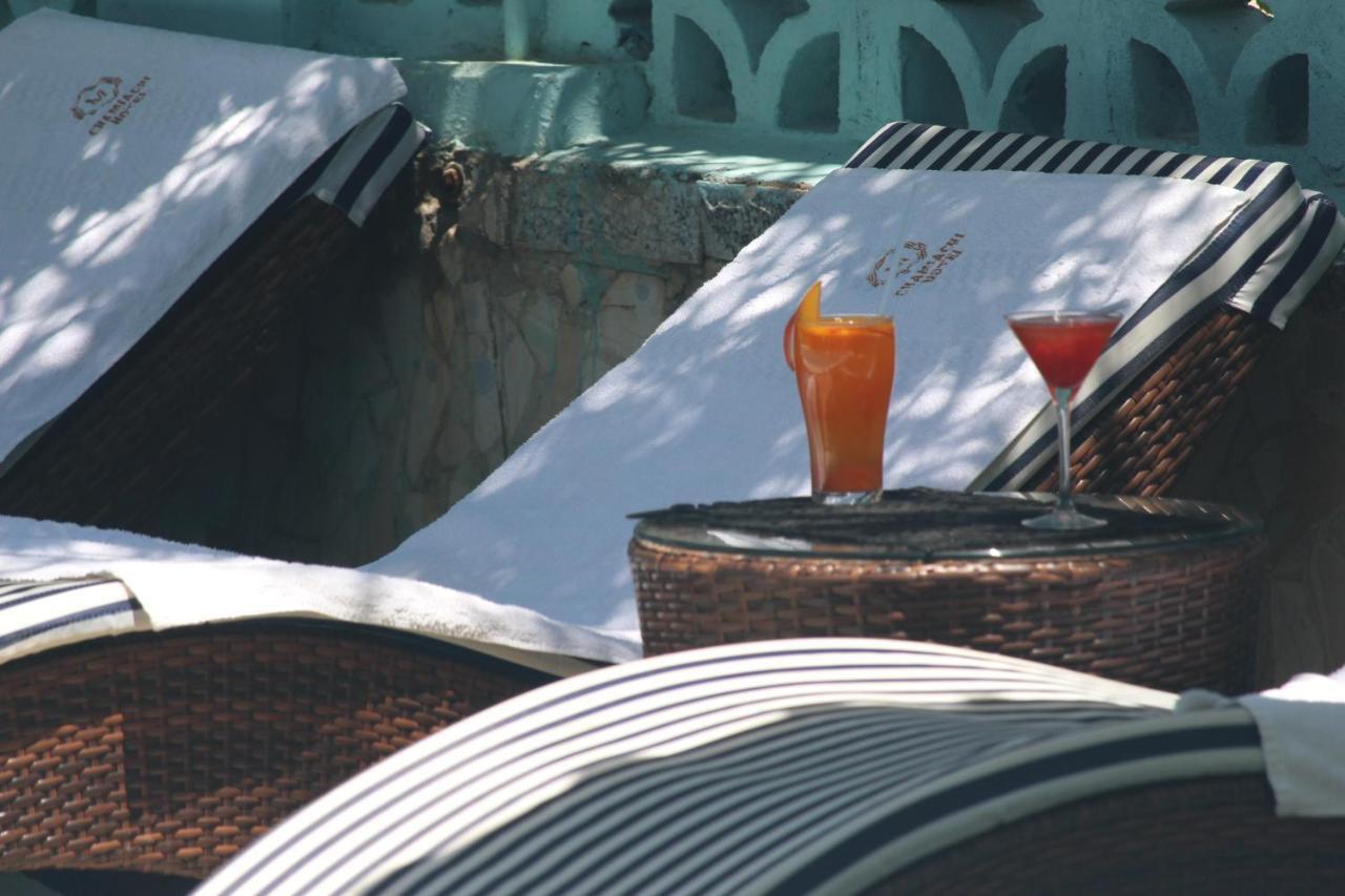 Chamiachi Hotel & Apartments Бамбури Екстериор снимка